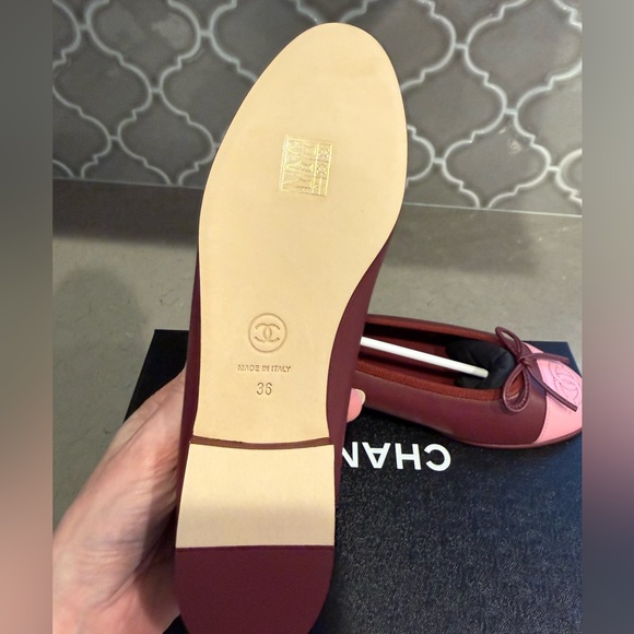 BNWT Chanel 26S Lambskin Burgundy & Pink Bow Tie Ballet Ballerina Flat, Size 36 - Picture 9 of 11